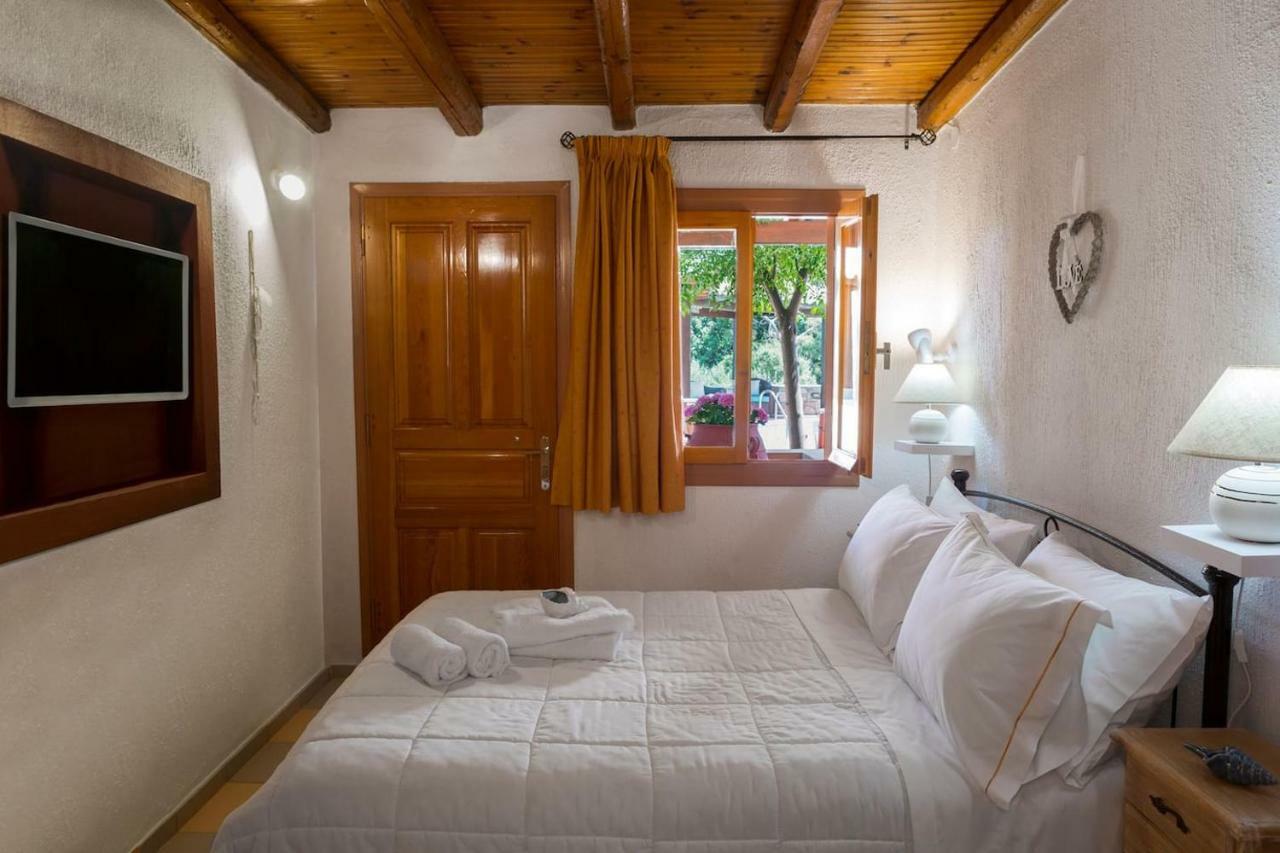 White Sand Villa. Spacious Villa With Prive Pool. Agia Pelagia Exteriör bild